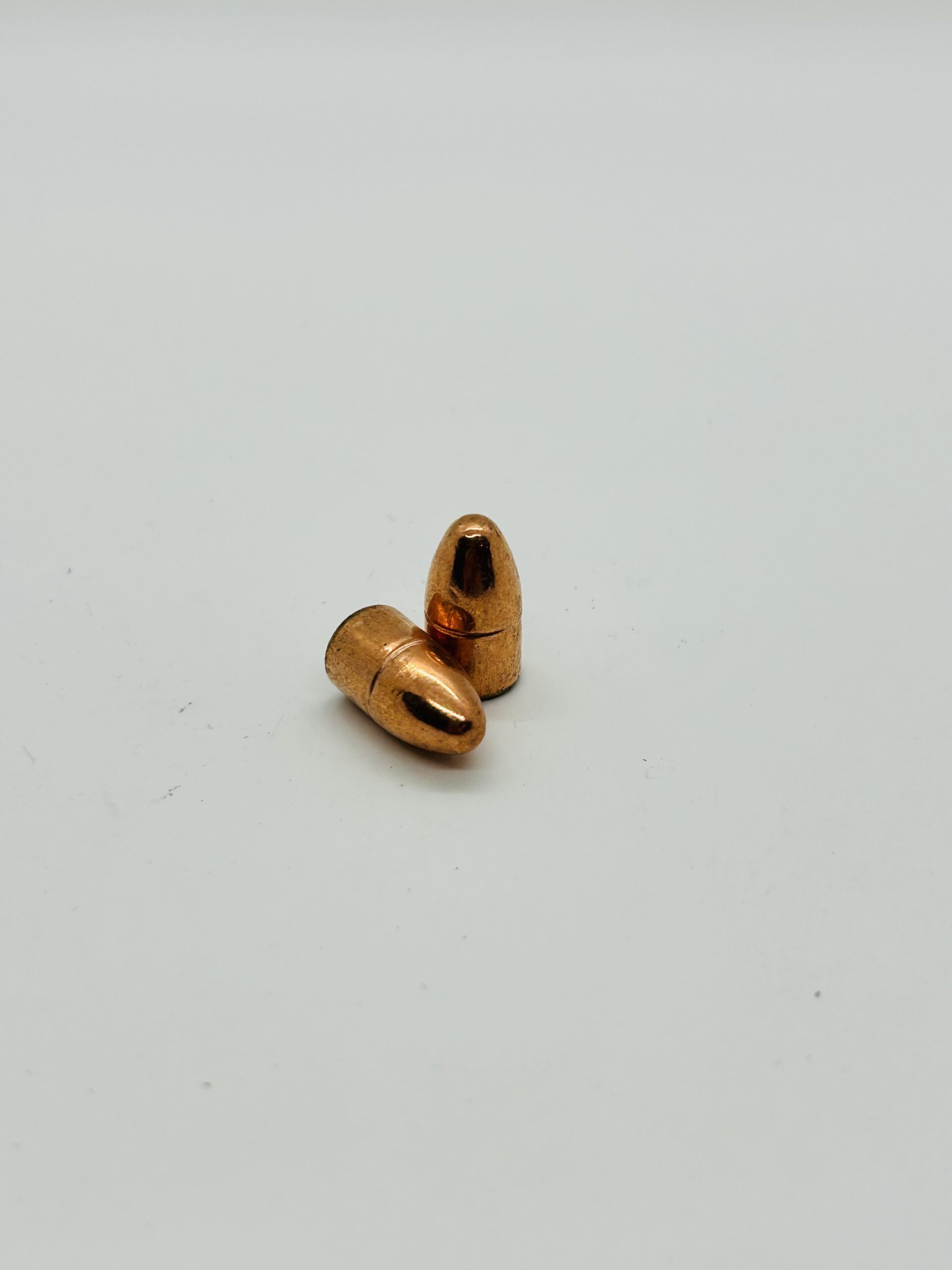 0.355 Diameter 147 GRAIN Round Nose Plated PULL DOWN BULLETS. 100 pack.